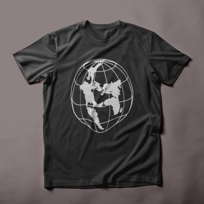 Globe design T-shirt