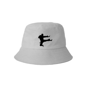 Karate << Hat Bob >>