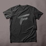 T-shirt with your name قميص  بحرف اسمك